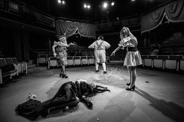 adult panto 1 sergio morana